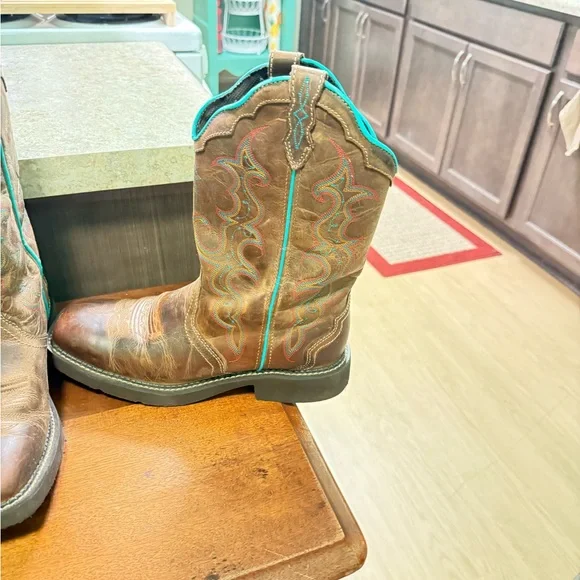Justin Boots Brown and Teal Heeled Boots - Picture 1 of 3